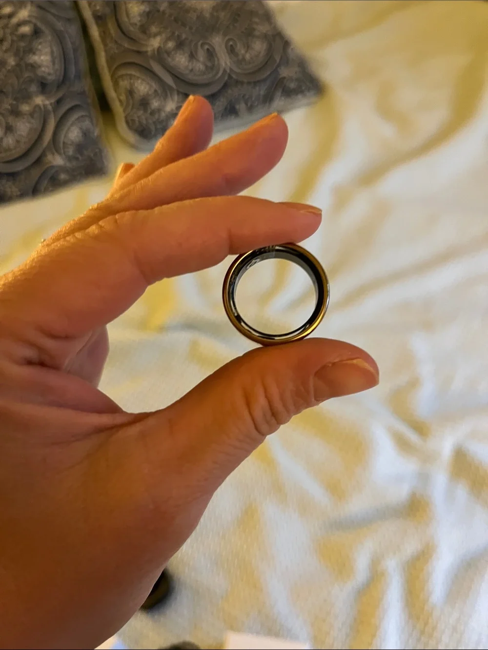 Smart Ring - Black and Gold Wearable